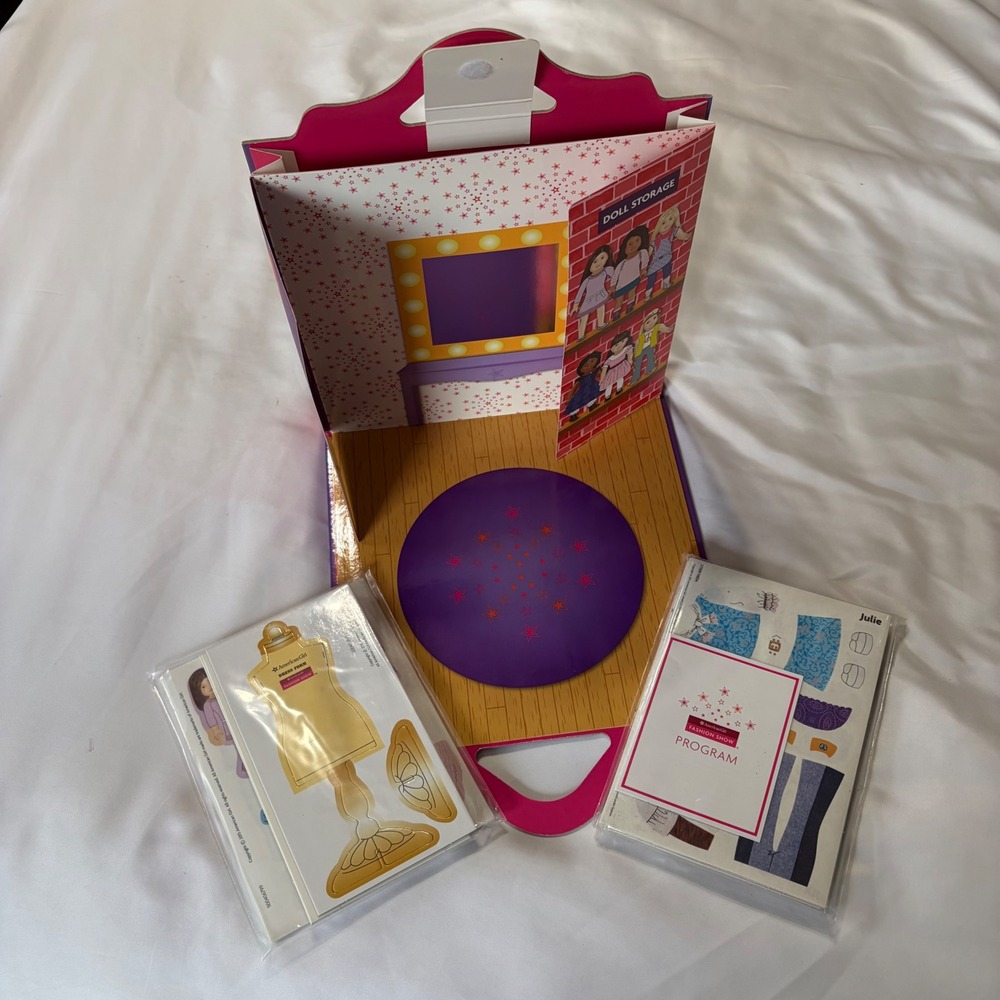 American Girl Fashion Show Paper Doll Playset Portable Stage Julie Outfits